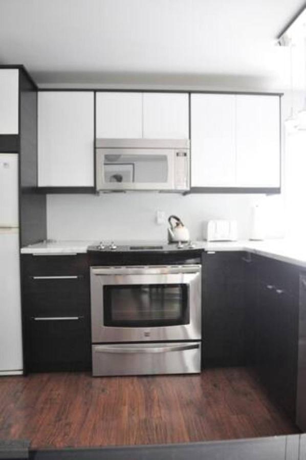 Cozy 1 Bd Suite Centrally Located North Vancouver Exterior foto
